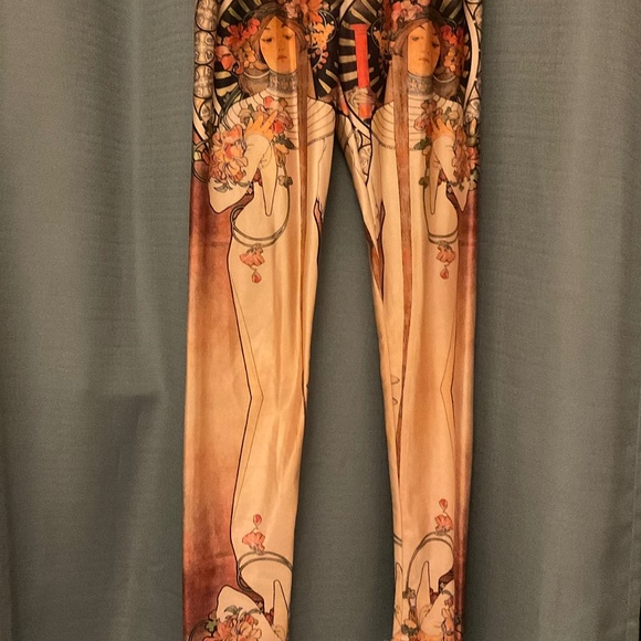 Beautiful Alphonse Mucha art print leggings - Picture 7 of 9